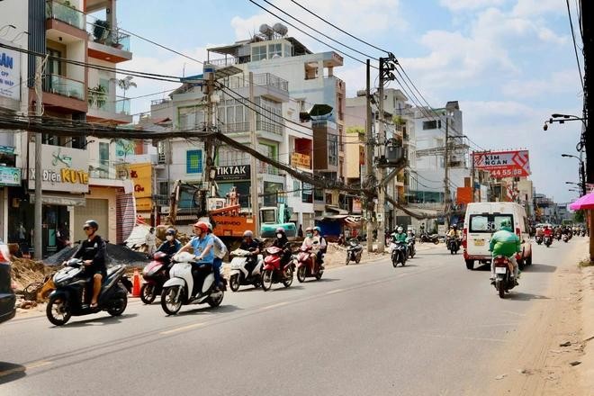 Gấp rút 'dọn' mặt bằng, người dân trông ngày metro số 2 lăn bánh ảnh 8