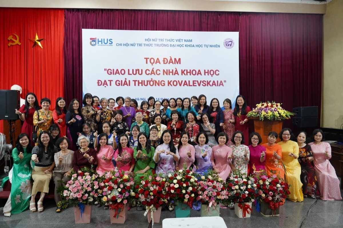 Giải thưởng Kovalevskaia: Động lực để các nữ trí thức theo đuổi con đường nghiên cứu khoa học - Ảnh 2. Giải thưởng Kovalevskaia: Động lực để các nữ trí thức theo đuổi con đường nghiên cứu khoa học - Ảnh 2.
