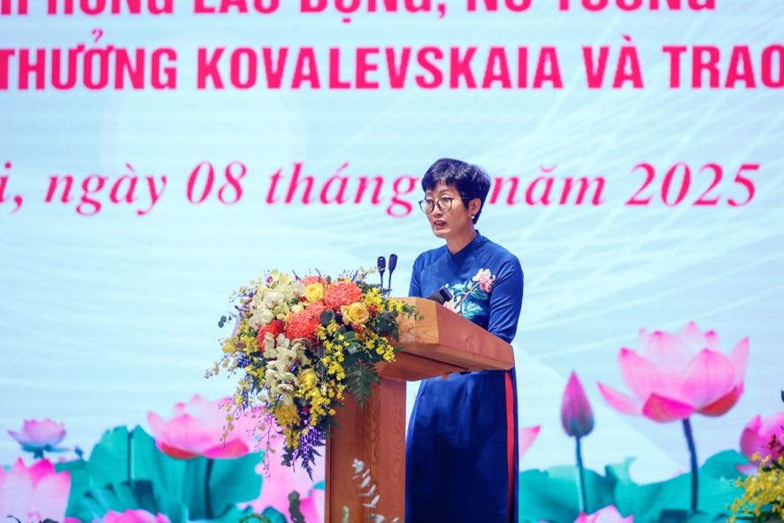 PGS. TS Nguyễn Minh Tân gửi thông điệp tới các nhà khoa học nữ: "Đừng để giới hạn nào ngăn trở khát vọng của bạn. Mỗi thí nghiệm thất bại hôm nay chính là viên gạch cho tòa tháp thành công ngày mai" - Ảnh: VGP/Nhật Bắc