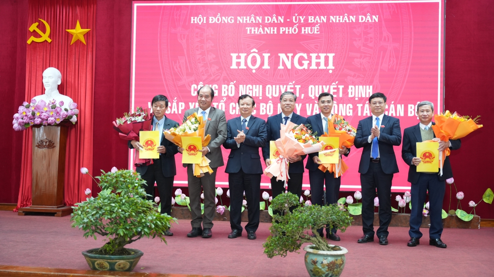 Giám đốc Sở Xây dựng thành phố Huế sau hợp nhất là ai?- Ảnh 3. Giám đốc Sở Xây dựng thành phố Huế sau hợp nhất là ai?- Ảnh 3.