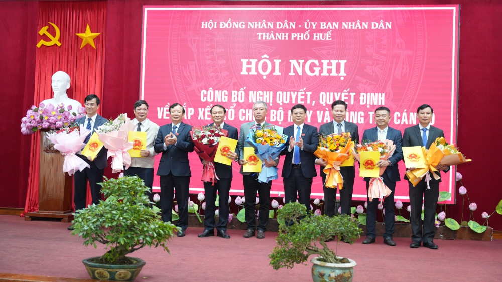 Giám đốc Sở Xây dựng thành phố Huế sau hợp nhất là ai?- Ảnh 5. Giám đốc Sở Xây dựng thành phố Huế sau hợp nhất là ai?- Ảnh 5.