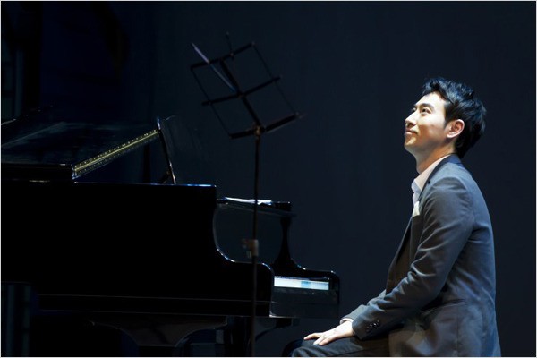 Huyền thoại dương cầm Yiruma: 'Công nghiệp âm nhạc Việt Nam đang lớn mạnh' - Ảnh 2.