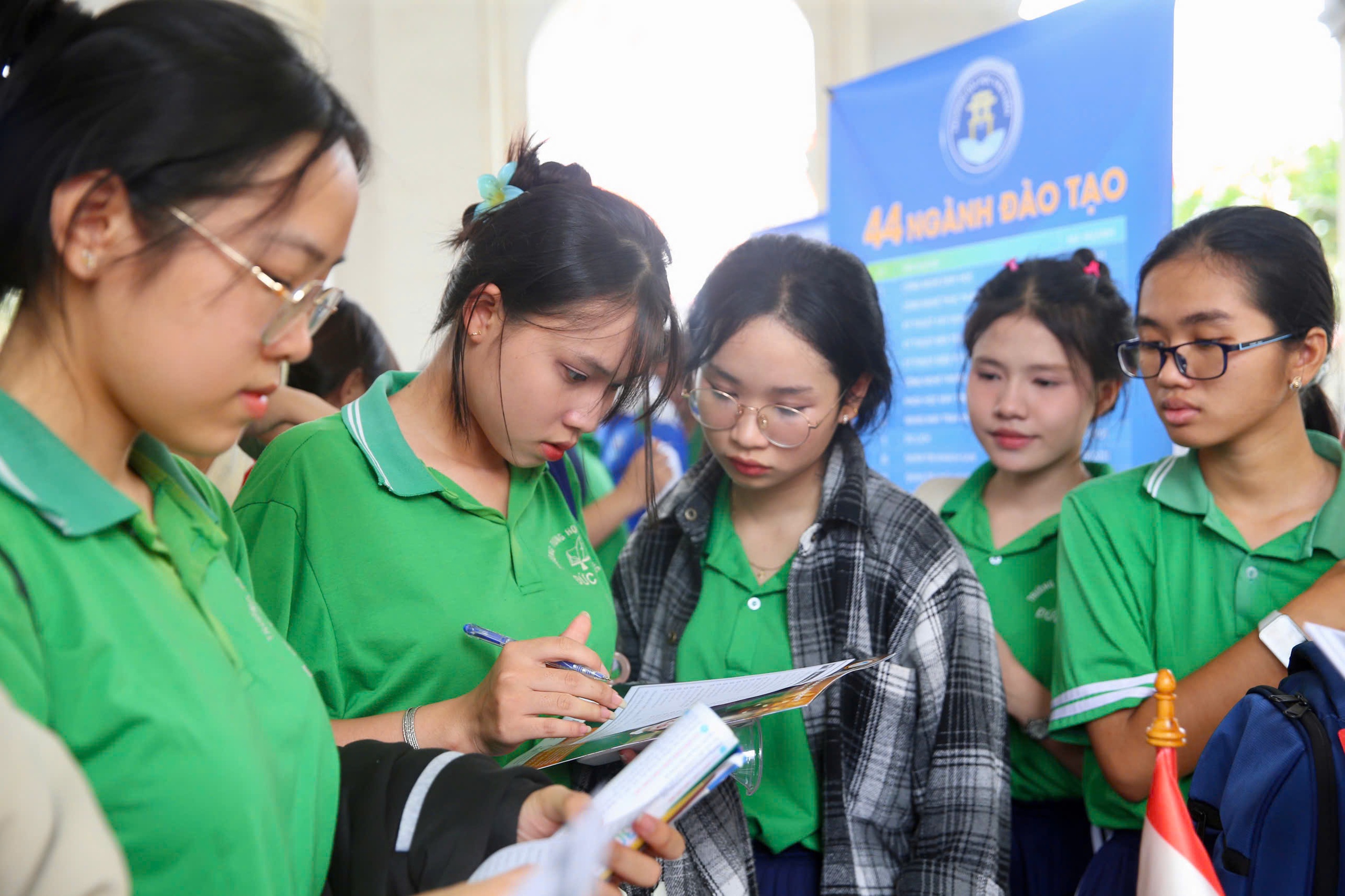 Học ngành gì có thể làm việc tại quê nhà?- Ảnh 4.