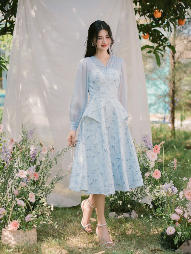 Những bản phối ngọt ngào với váy hoa trong mùa hè này - Ảnh 7.