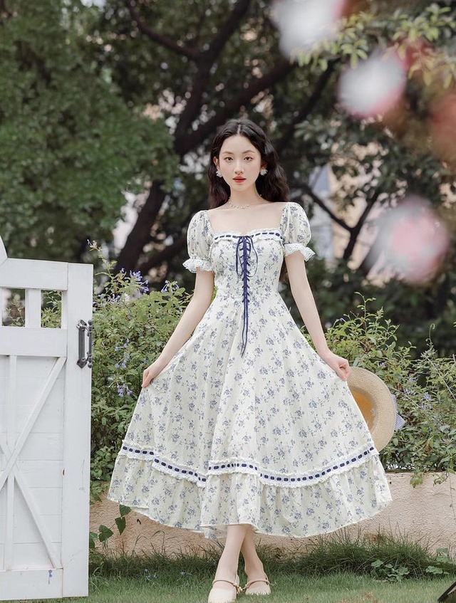 Những bản phối ngọt ngào với váy hoa trong mùa hè này - Ảnh 8.