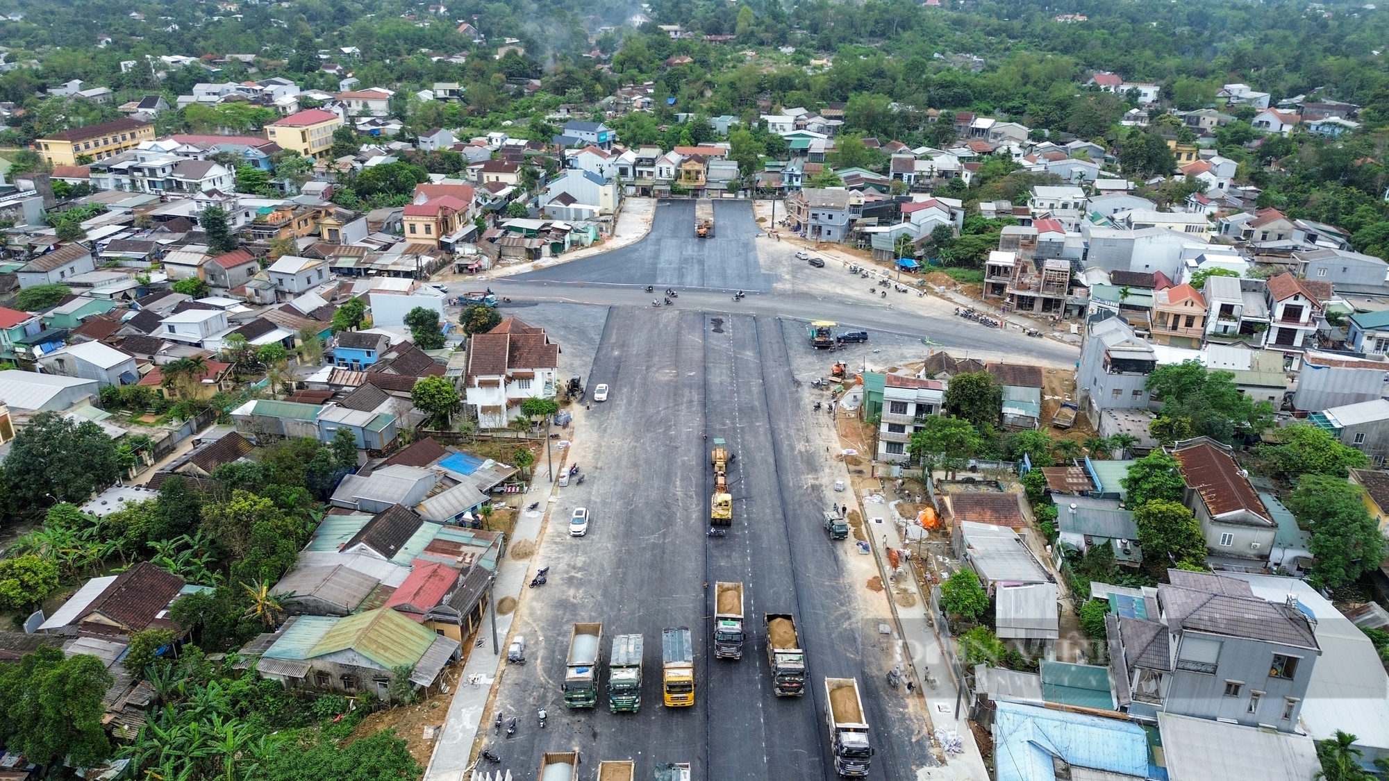 Hình ảnh cầu Nguyễn Hoàng bắc qua sông Hương trước ngày thông xe- Ảnh 10.