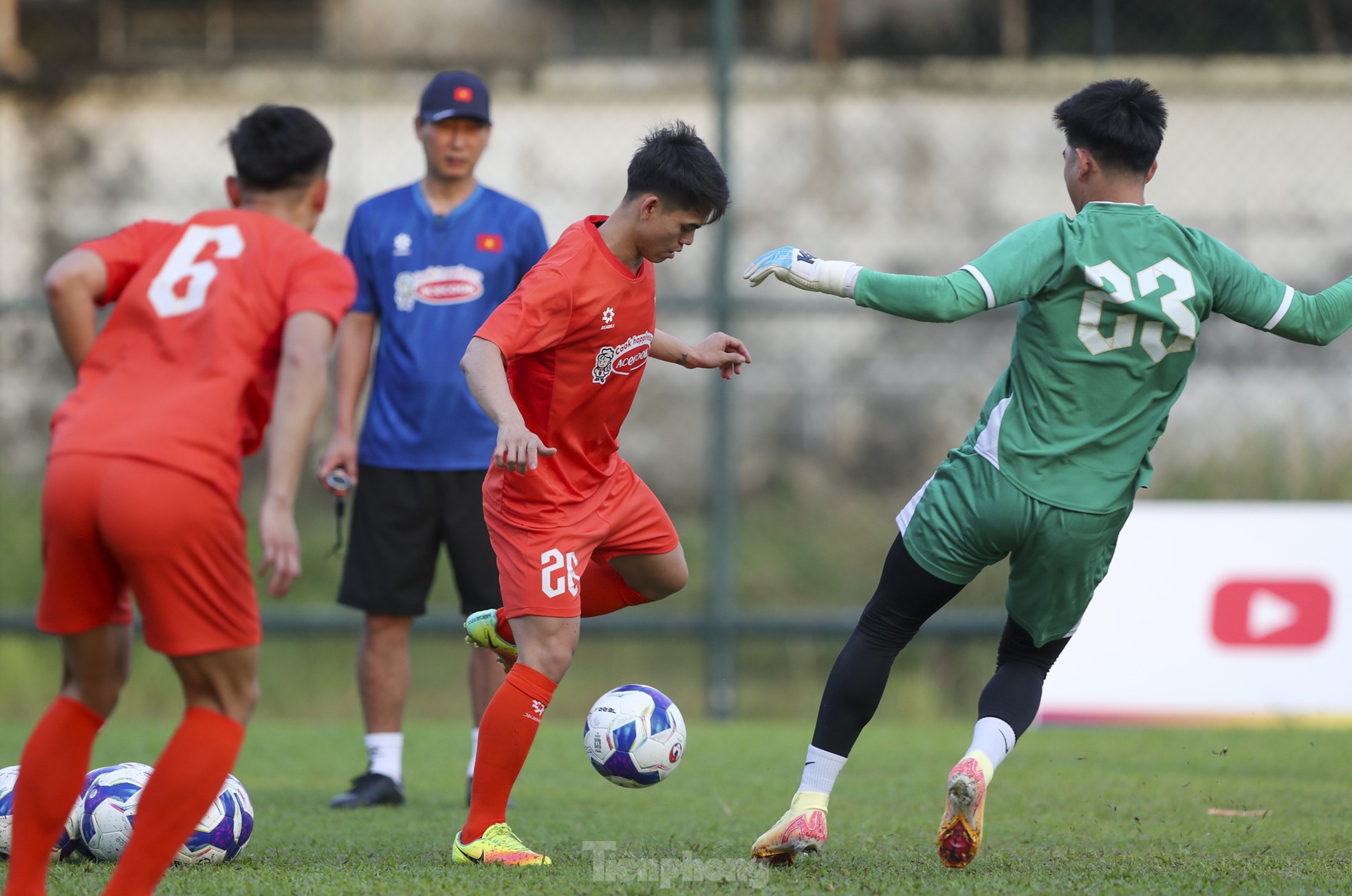 Tiến Linh, Quang Hải vắng mặt trong buổi tập đầu tiên của tuyển Việt Nam ảnh 11