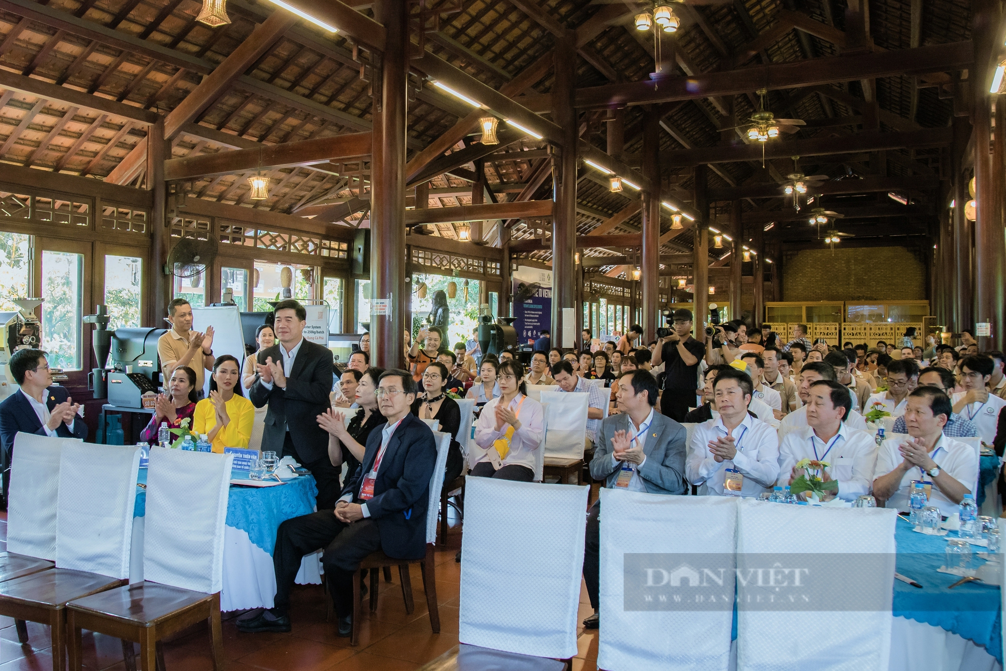 Tìm ra người rang Cà phê Đặc Sản ngon nhất Việt Nam - Ảnh 4.