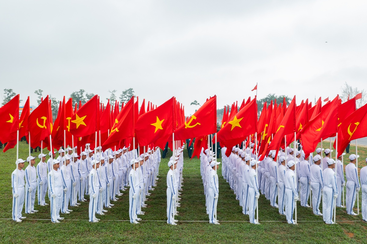 Nữ quân nhân hùng tráng trong hợp luyện diễu binh kỷ niệm 50 năm Ngày giải phóng Miền Nam- Ảnh 12.