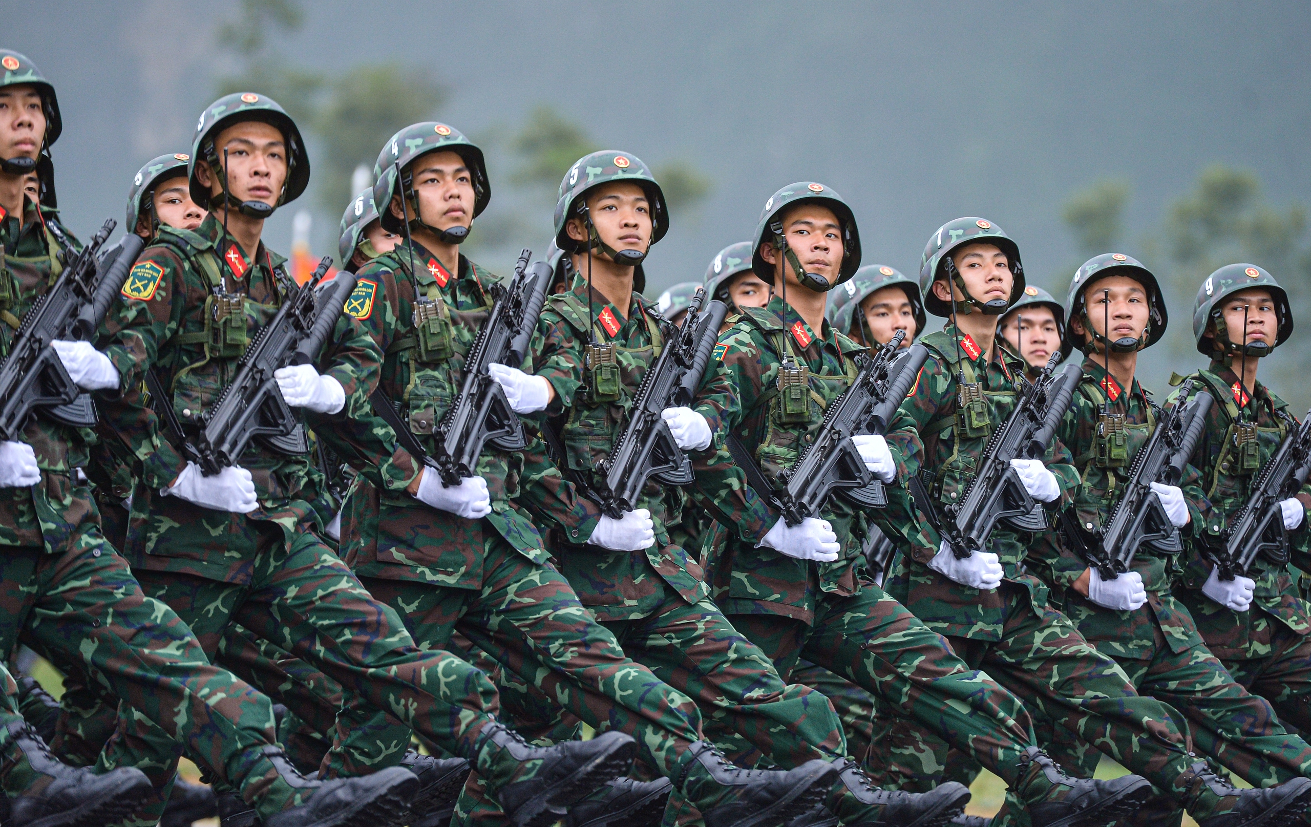 Lá cờ đặc biệt trong buổi hợp luyện diễu binh kỷ niệm thống nhất đất nước - Ảnh 25.