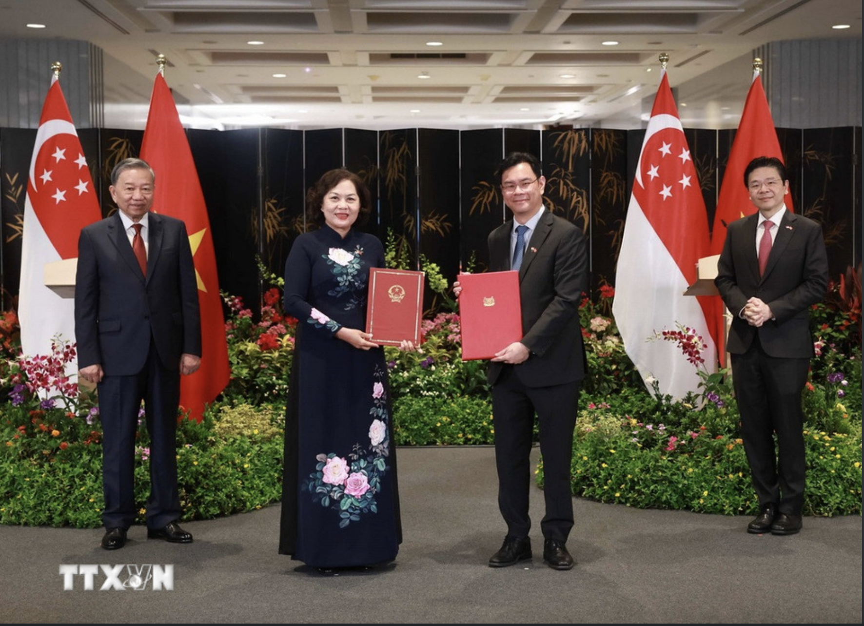 Những dấu ấn lịch sử trong chuyến thăm của Tổng Bí thư Tô Lâm- Ảnh 4. Những dấu ấn lịch sử trong chuyến thăm của Tổng Bí thư Tô Lâm- Ảnh 4.