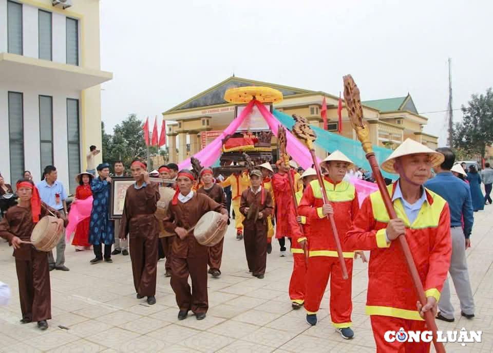 ha tinh le don bang xep hang di tich cap quoc gia mo danh nhan nguyen huy tuu hinh 3