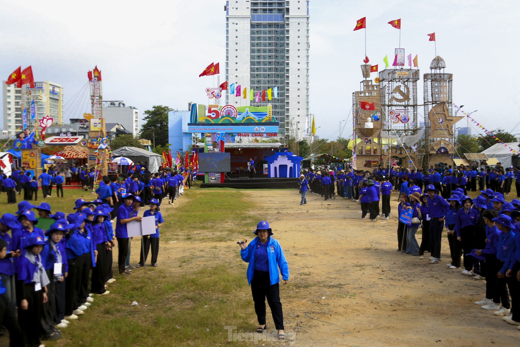 Hơn 1.000 đoàn viên thanh niên Đà Nẵng tham gia Hội trại Tự hào tuổi trẻ thành phố anh hùng ảnh 2