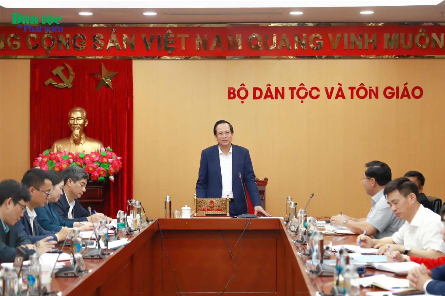 Bộ trưởng Bộ Dân tộc và Tôn giáo Đào Ngọc Dung: “Nhận diện rõ những khó khăn, vướng mắc trong thực hiện Chương trình MTQG 1719, để có định hướng, tầm nhìn, hành động quyết liệt, với tinh thần “vì người dân” Bộ trưởng Bộ Dân tộc và Tôn giáo Đào Ngọc Dung: “Nhận diện rõ những khó khăn, vướng mắc trong thực hiện Chương trình MTQG 1719, để có định hướng, tầm nhìn, hành động quyết liệt, với tinh thần “vì người dân”