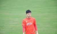 Tiền đạo Nguyễn Đình Bắc báo tin vui cho HLV Kim Sang-sik