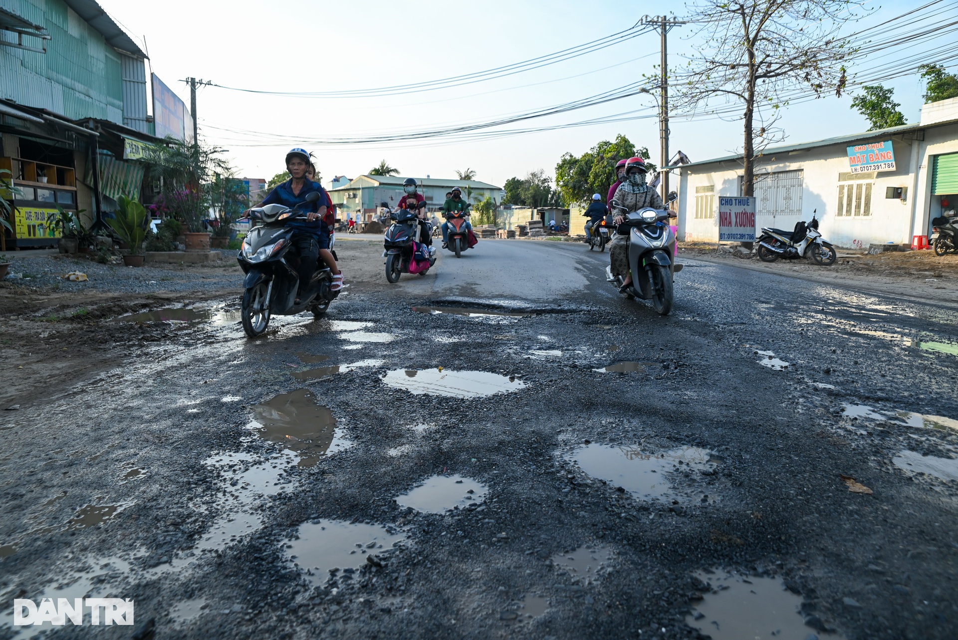 Hiện trạng loạt tuyến đường đi qua khu đô thị lớn tại TP Thủ Đức, TPHCM - 10