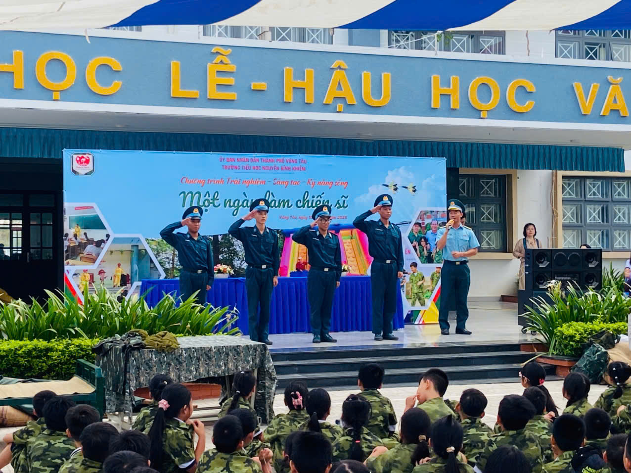 Bộ đội tên tửa, truyền lửa cho học sinh- Ảnh 3.