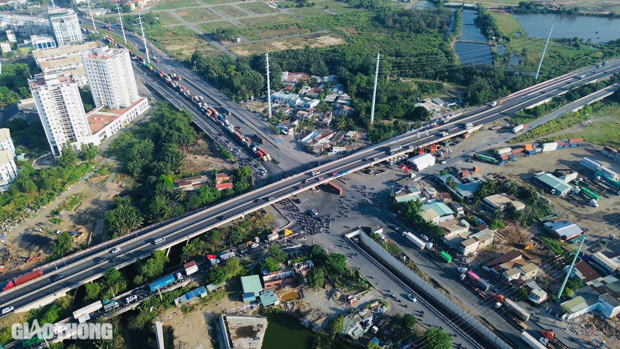 TP Thủ Đức cam kết bàn giao 100% mặt bằng làm nút giao Mỹ Thủy vào 30/4- Ảnh 2. TP Thủ Đức cam kết bàn giao 100% mặt bằng làm nút giao Mỹ Thủy vào 30/4- Ảnh 2.