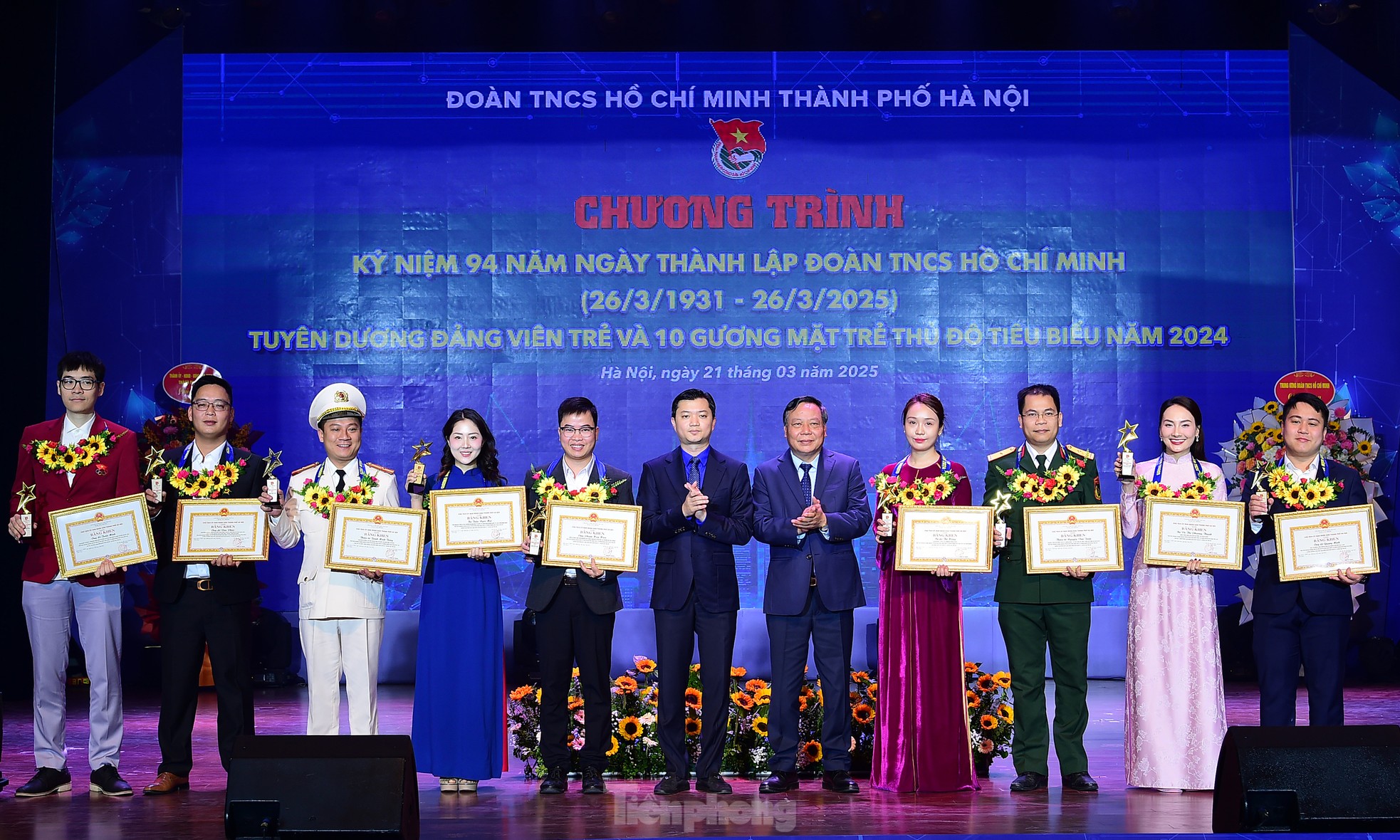 Diễn viên Bảo Thanh và nữ phó giáo sư trẻ nhất Việt Nam được tuyên dương Gương mặt trẻ Thủ đô tiêu biểu 2024 ảnh 22