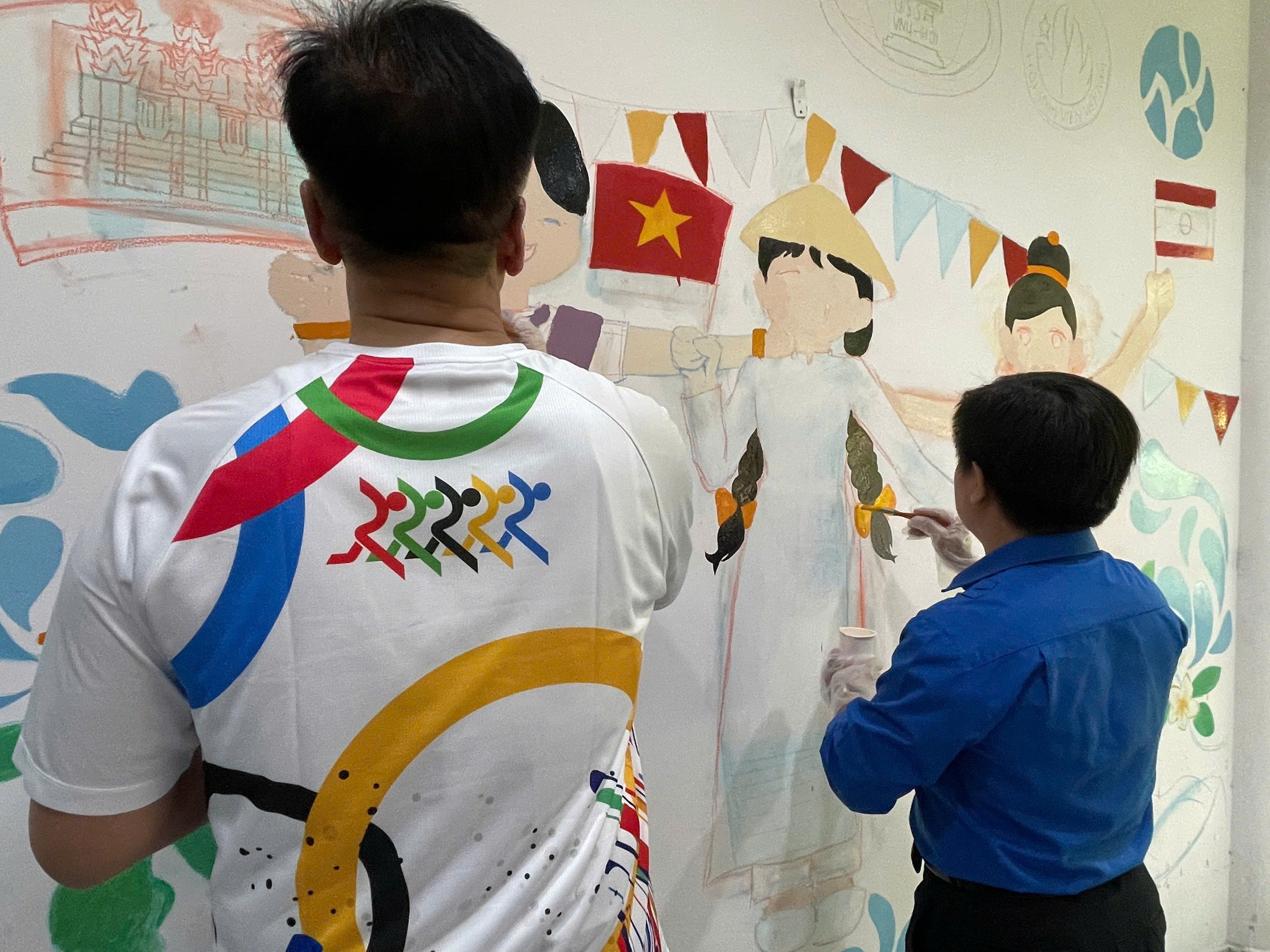 Hành động đẹp từ ngày hội 