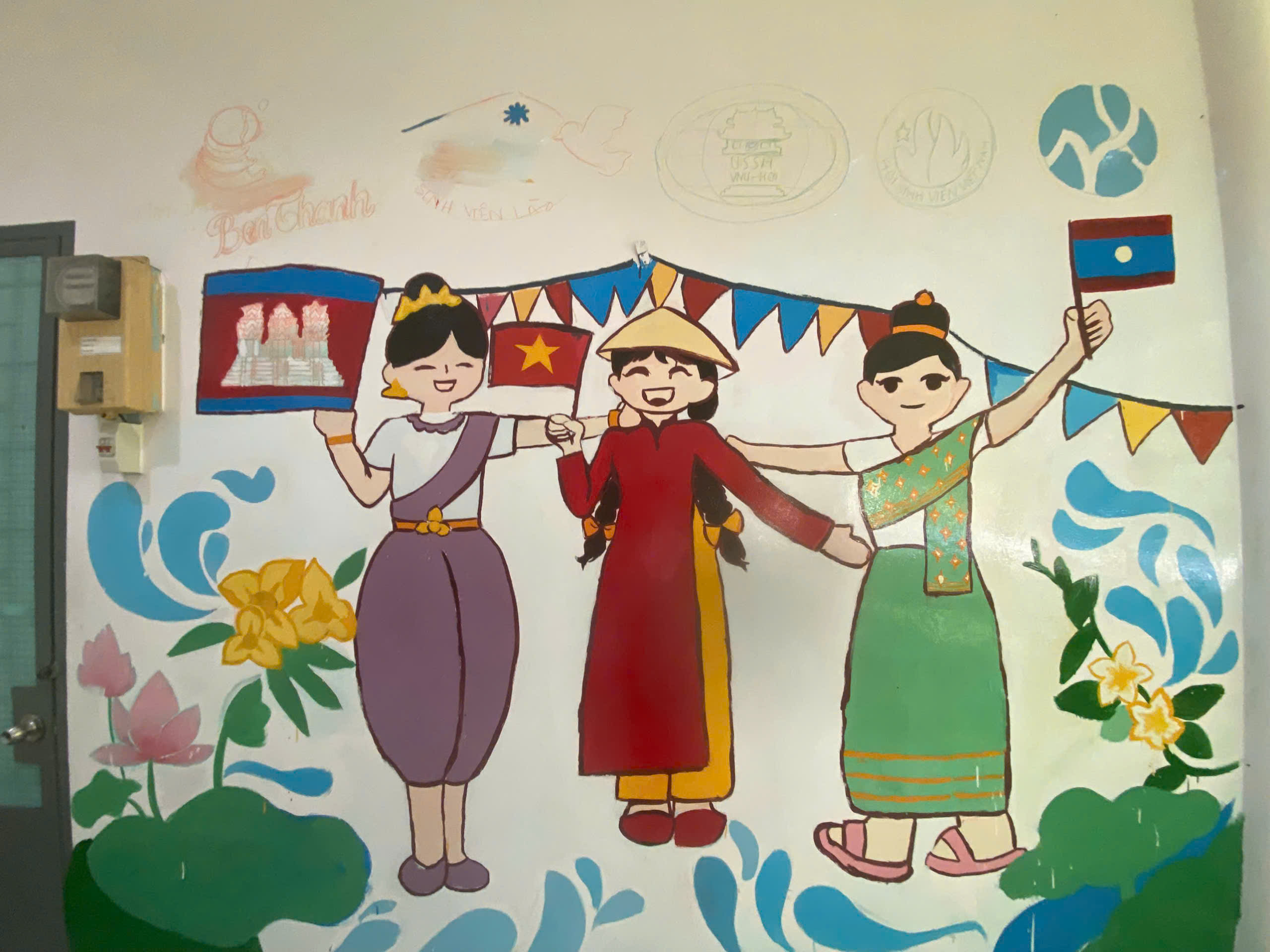 Hành động đẹp từ ngày hội 