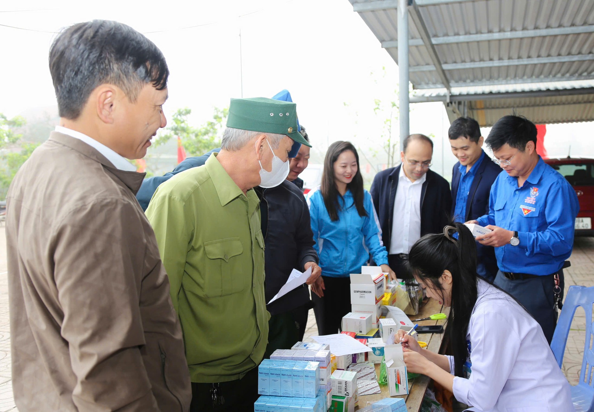 Thanh niên Hà Tĩnh ra quân hỗ trợ xây dựng nông thôn mới ảnh 6