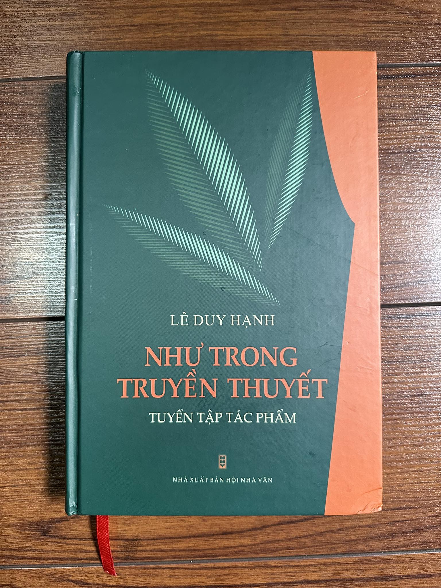 Xúc động với tuyển tập tác phẩm 