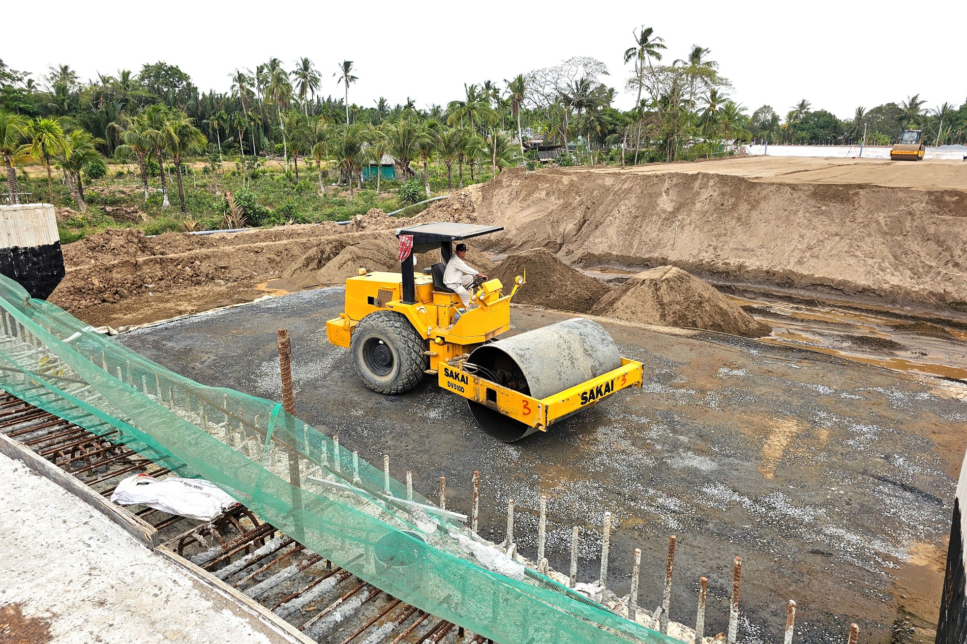 Dự án xây cầu Đại Ngãi 2 bứt tốc, sẵn sàng thông xe dịp 30/4 ảnh 5
