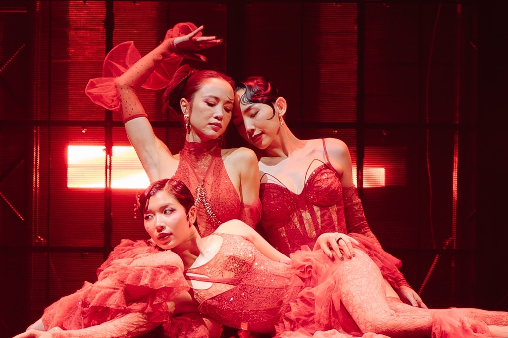 Concert Chị đẹp hé lộ mô hình sân khấu xoay độc đáo - 2 Concert Chị đẹp hé lộ mô hình sân khấu xoay độc đáo - 2