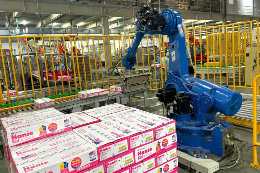Robot nâng hạ giúp Nutricare tiết kiệm sản lượng điện rất lớn hàng năm.
