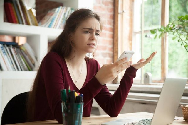Bạn đã nhấn nút 'tự hủy' tương lai của chính mình nếu vẫn giữ 10 thói quen EQ thấp này - Ảnh 3. Bạn đã nhấn nút 'tự hủy' tương lai của chính mình nếu vẫn giữ 10 thói quen EQ thấp này - Ảnh 3.