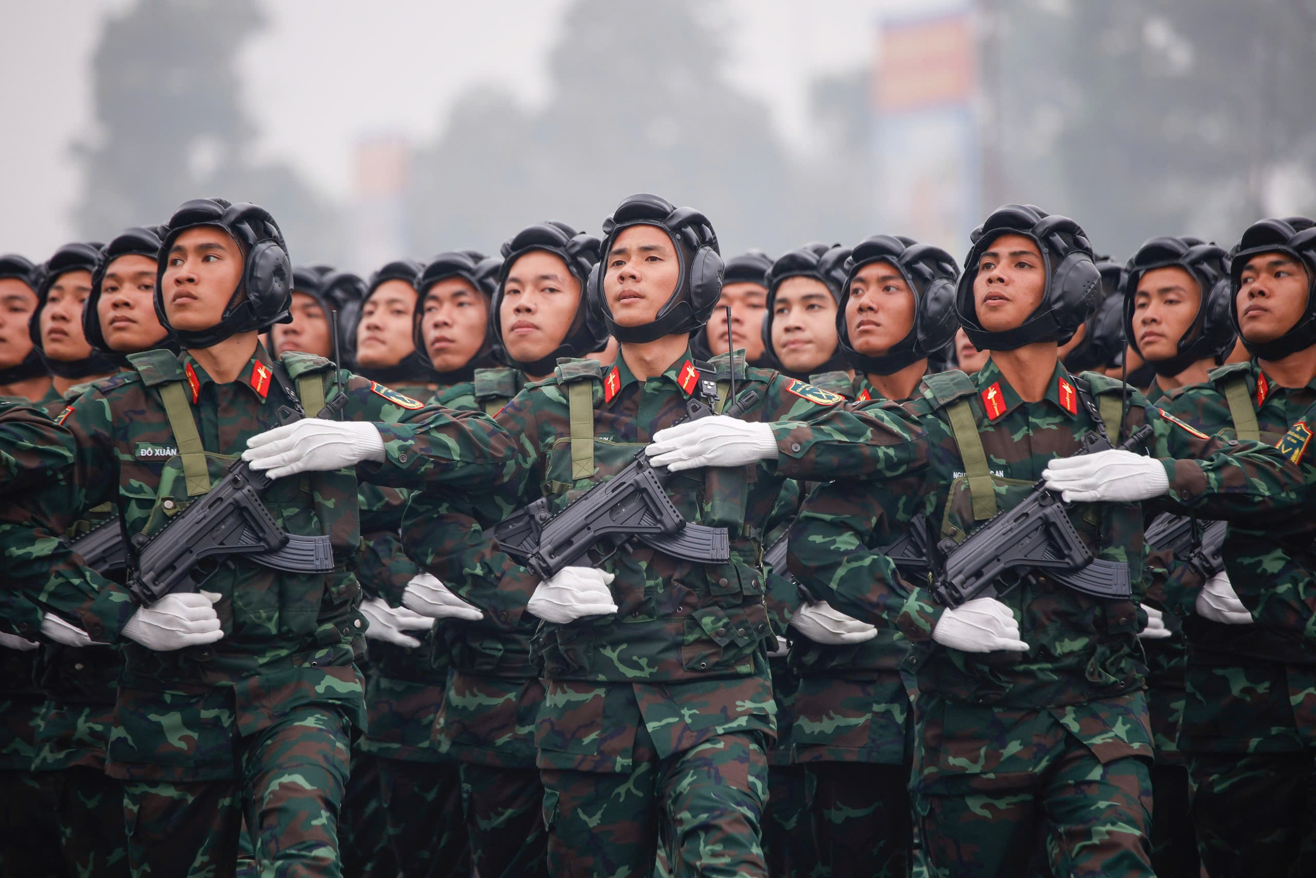 'Vũ khí đặc biệt' được đại tướng Phan Văn Giang chú ý khi kiểm tra hợp luyện- Ảnh 3. 'Vũ khí đặc biệt' được đại tướng Phan Văn Giang chú ý khi kiểm tra hợp luyện - Ảnh 3.