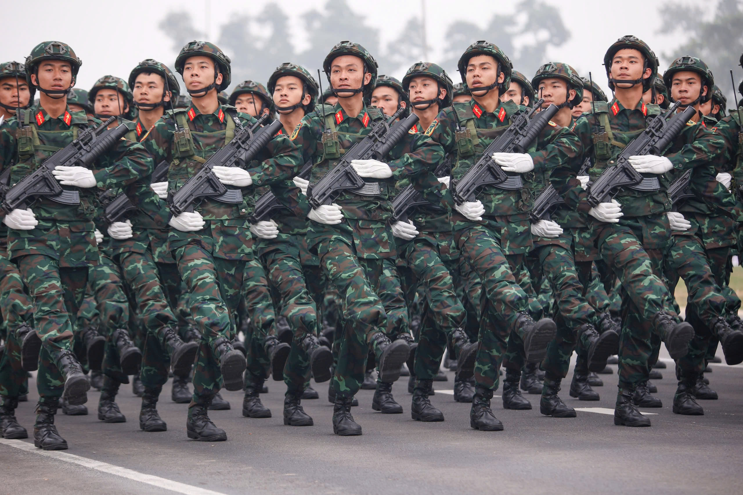 'Vũ khí đặc biệt' được đại tướng Phan Văn Giang chú ý khi kiểm tra hợp luyện- Ảnh 7. 'Vũ khí đặc biệt' được đại tướng Phan Văn Giang chú ý khi kiểm tra hợp luyện - Ảnh 7.