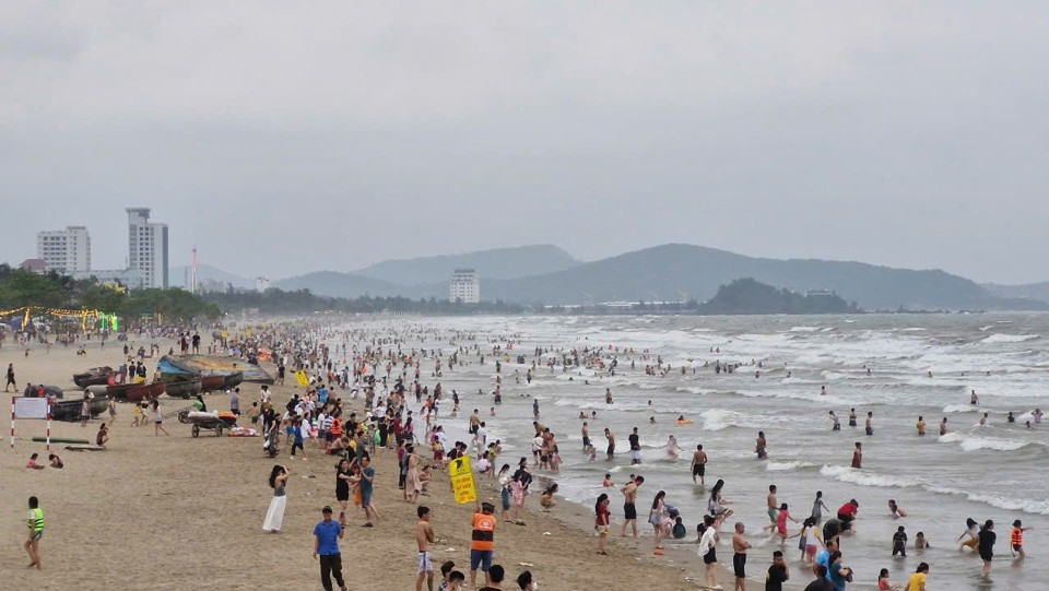 Nghệ An: du lịch biển Cửa Lò hứa hẹn là điểm đến thân thiện, văn minh - Ảnh 1