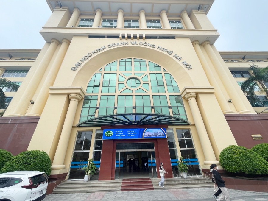 Trường ĐH Kinh doanh Công nghệ Hà Nội bị tố mở