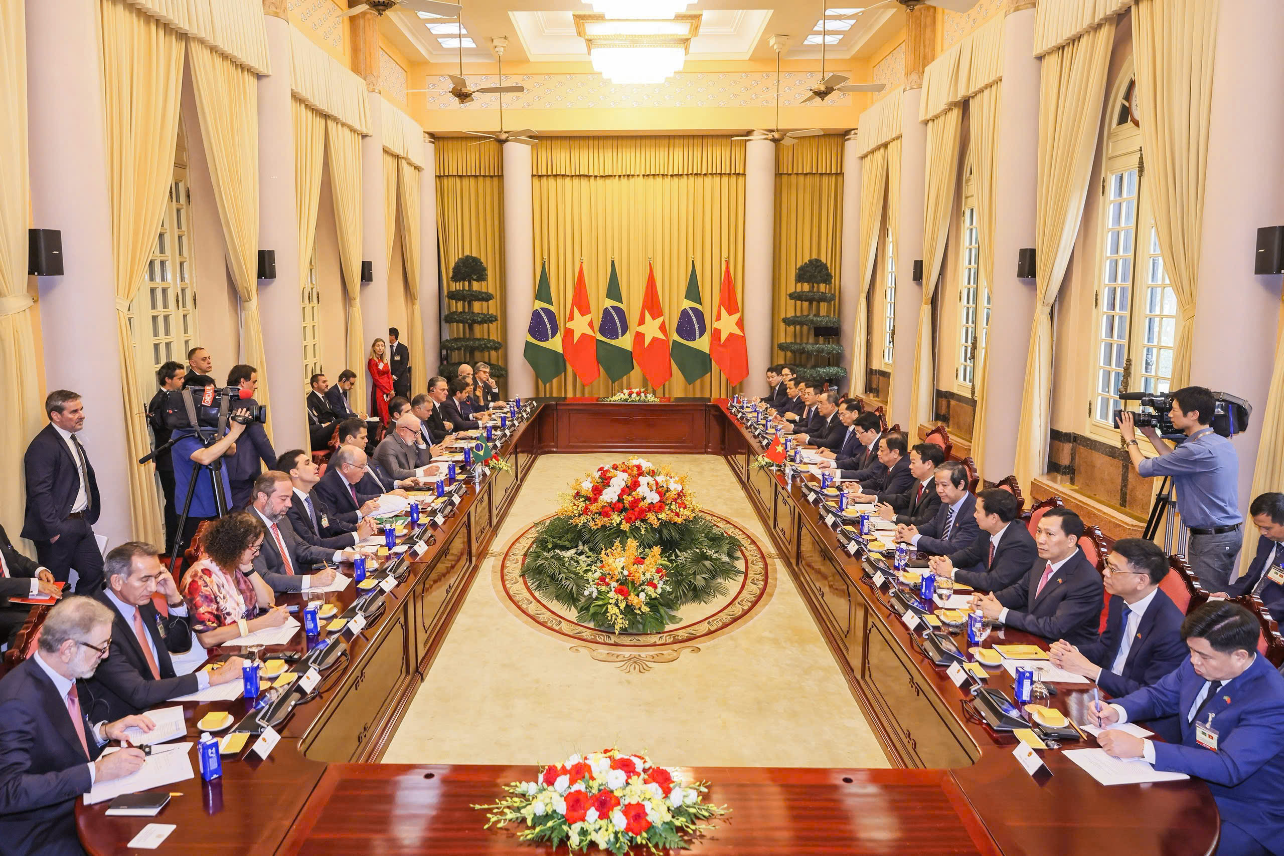 Chủ tịch nước Lương Cường hội đàm với Tổng thống Brazil- Ảnh 2. Chủ tịch nước Lương Cường hội đàm với Tổng thống Brazil- Ảnh 2.