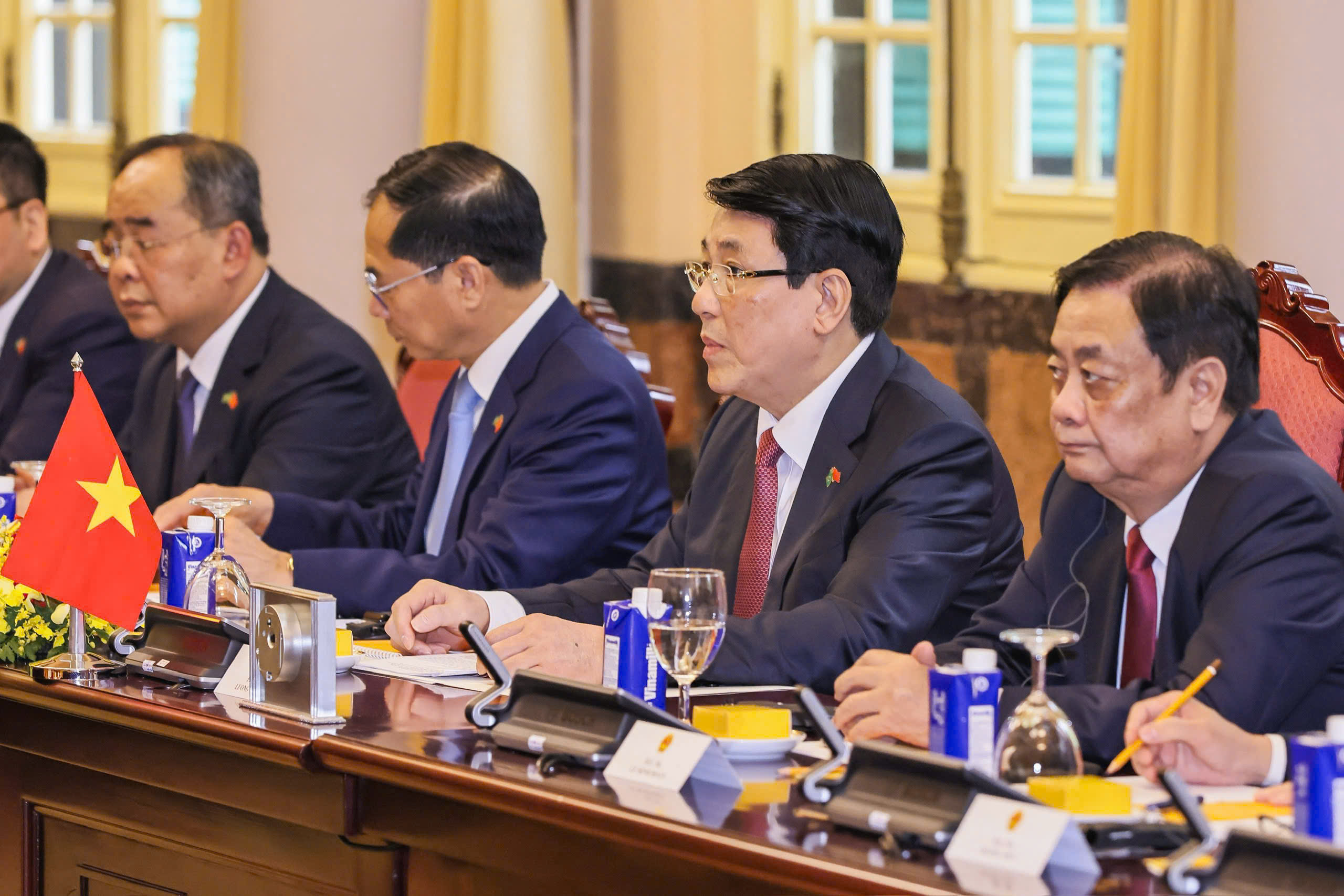 Chủ tịch nước Lương Cường hội đàm với Tổng thống Brazil- Ảnh 5. Chủ tịch nước Lương Cường hội đàm với Tổng thống Brazil- Ảnh 5.
