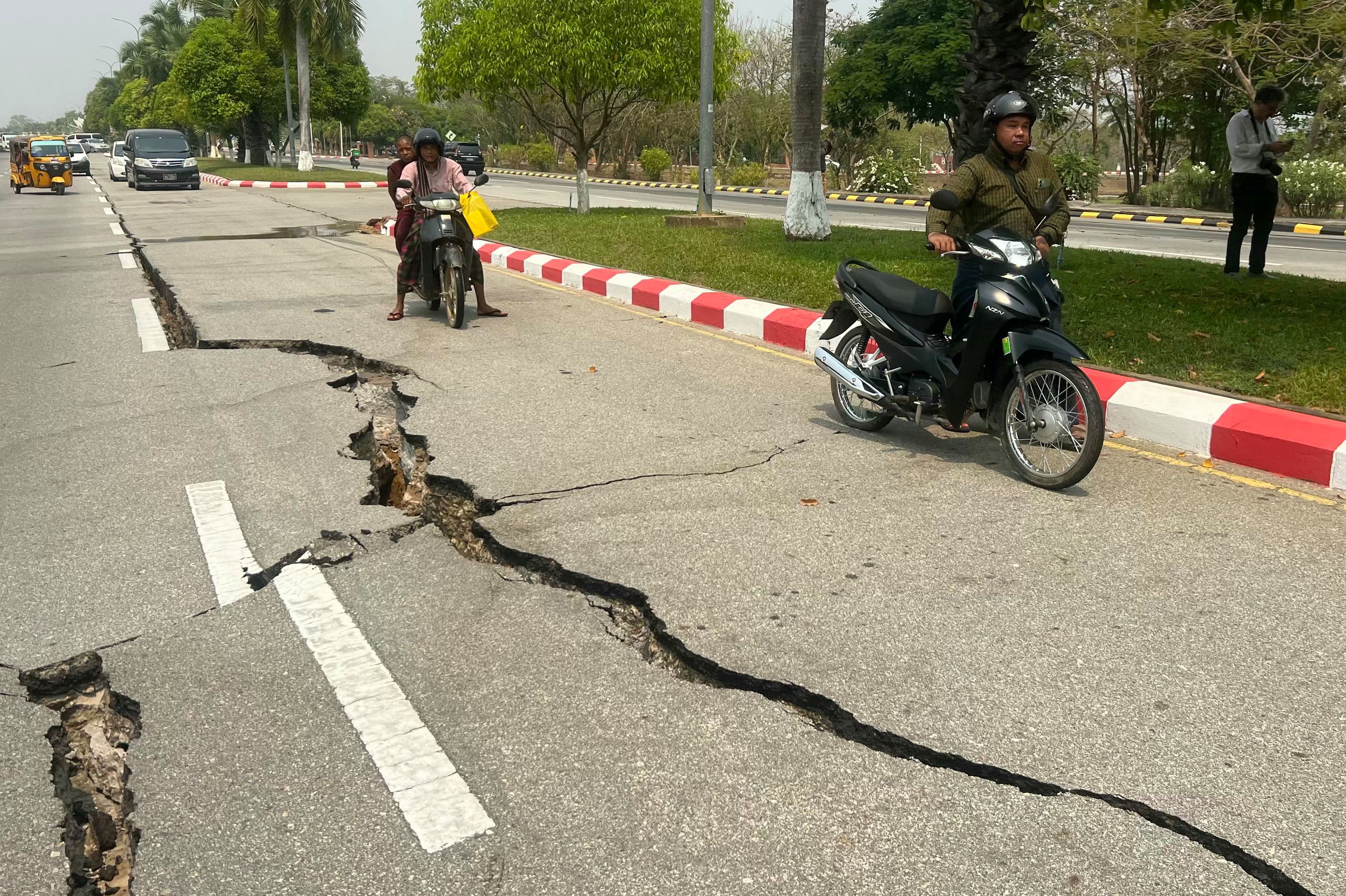 Động đất Myanmar gây chấn động lan rộng đến tận Bangkok - Ảnh 3. Động đất Myanmar gây chấn động lan rộng đến tận Bangkok - Ảnh 3.