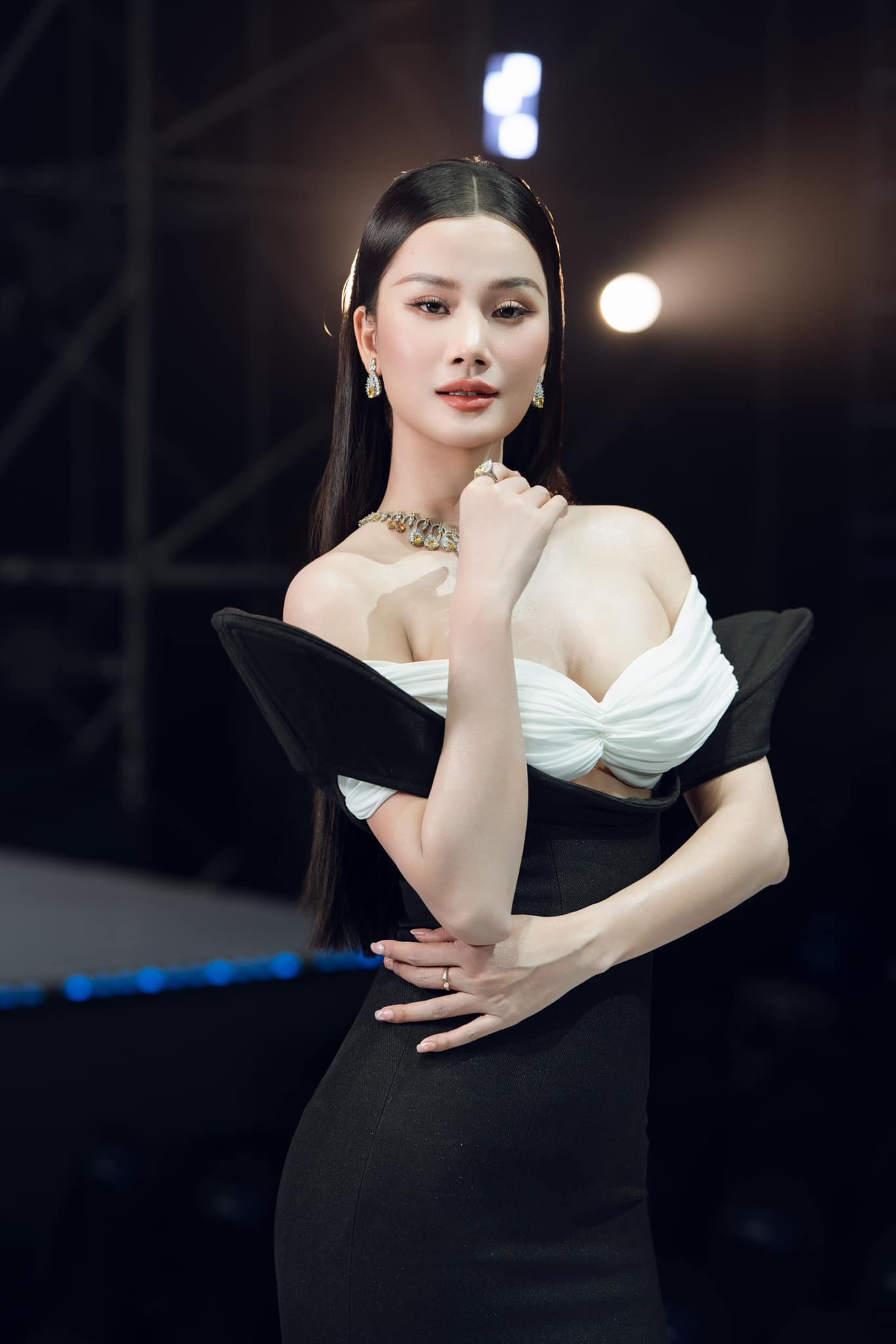 Nhan sắc xinh đẹp đầy mê hoặc của 4 Hoa hậu, Á hậu là Giám đốc cuộc thi nhan sắc đình đám nhất Việt Nam - Ảnh 6.