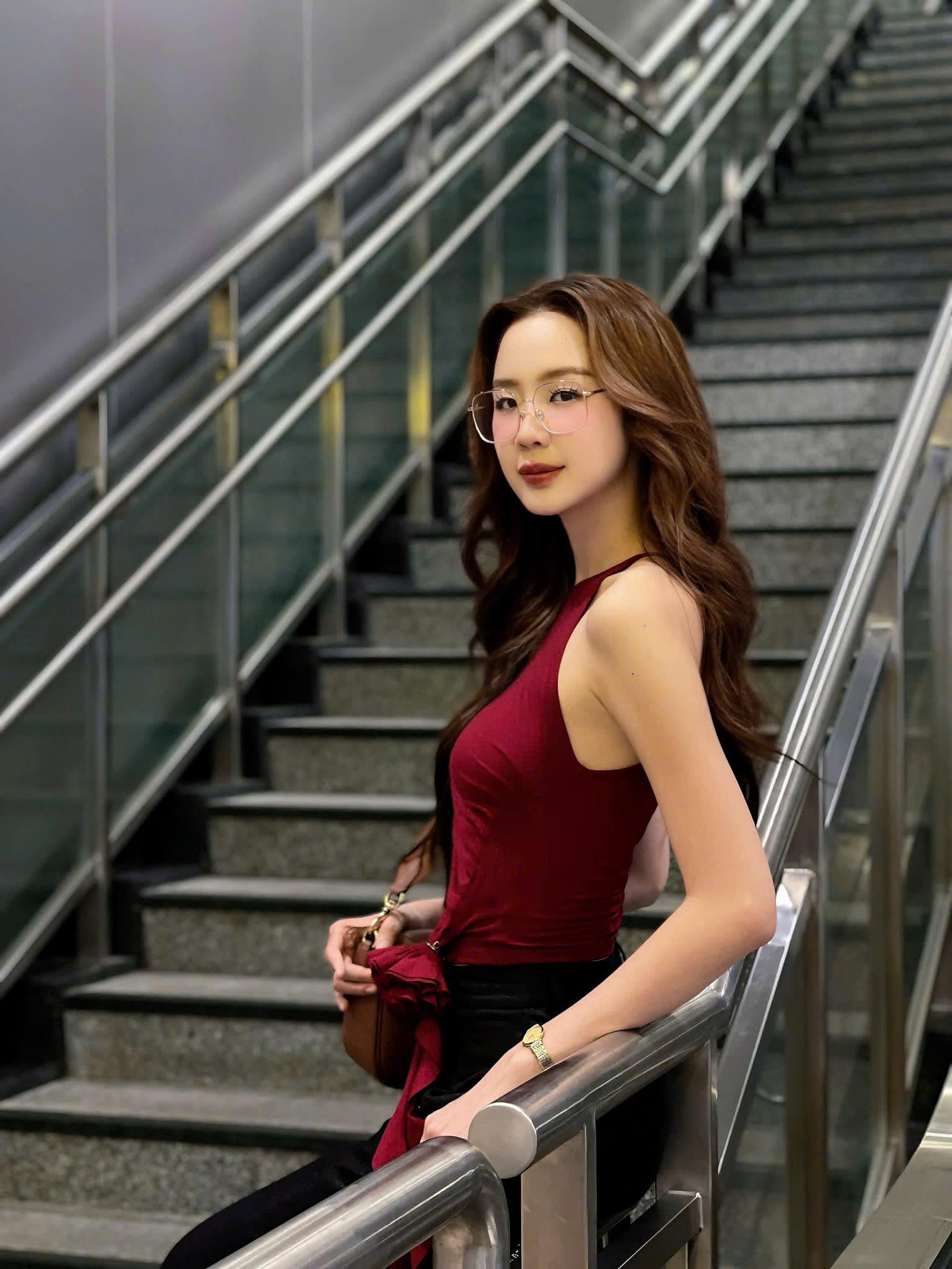 Nhan sắc xinh đẹp đầy mê hoặc của 4 Hoa hậu, Á hậu là Giám đốc cuộc thi nhan sắc đình đám nhất Việt Nam - Ảnh 16.