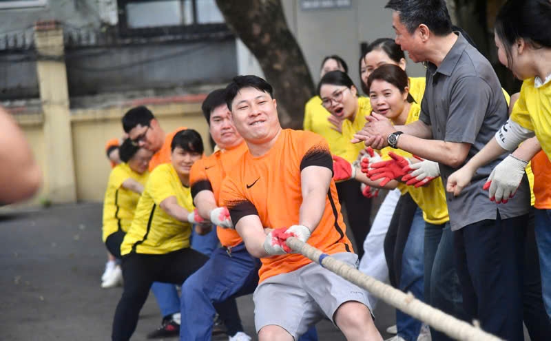 Sôi nổi giải thể thao chào mừng 79 năm ngày truyền thống ngành TDTT - Ảnh 4.