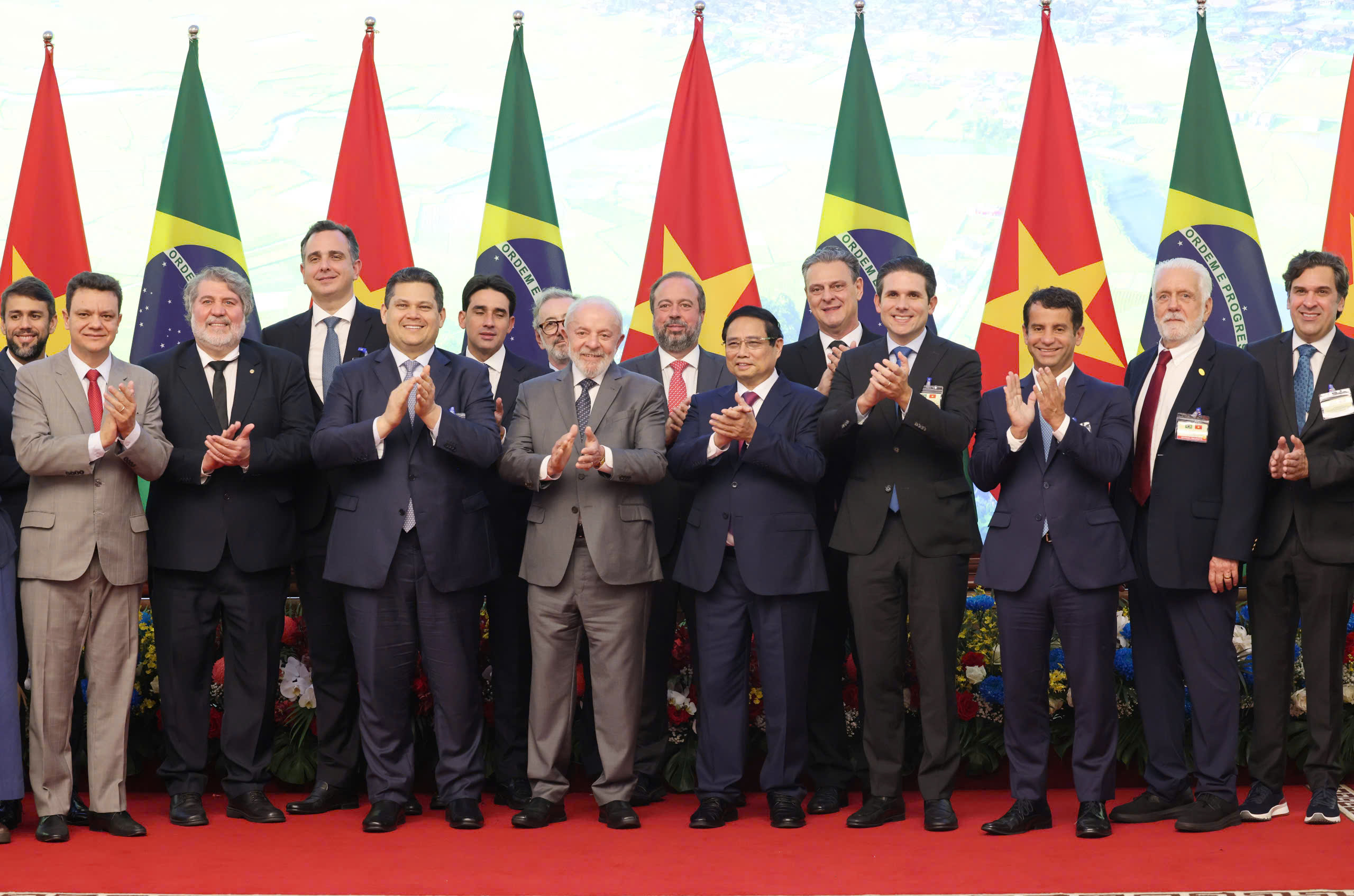 Tổng thống Brazil mời Việt Nam dự Hội nghị thượng đỉnh BRICS và COP30- Ảnh 8. Tổng thống Brazil mời Việt Nam dự Hội nghị thượng đỉnh BRICS và COP30- Ảnh 8.