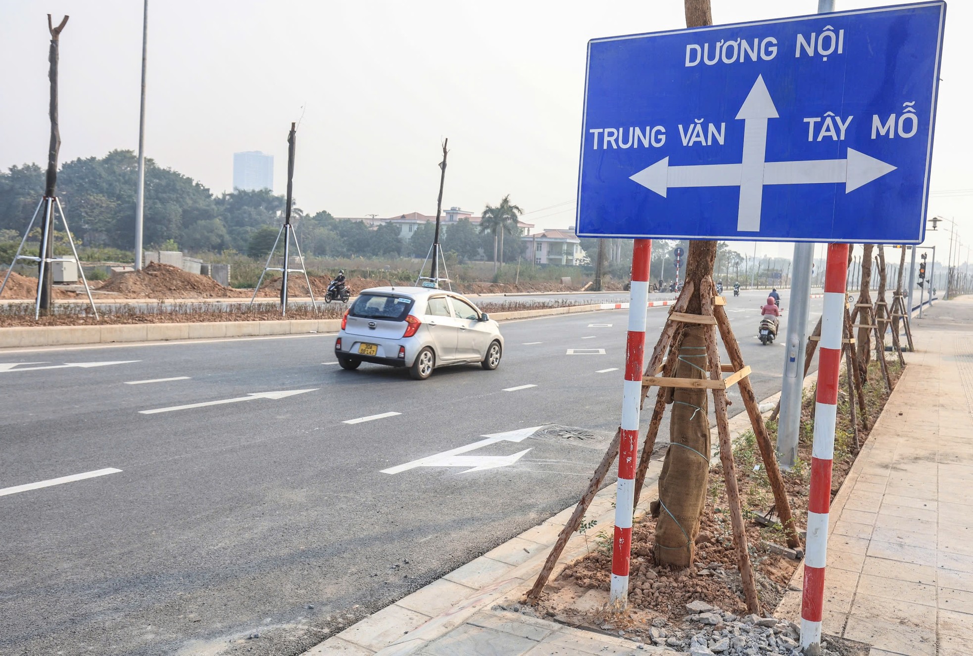 Công trường đường Lê Quang Đạo kéo dài trước ngày thông xe toàn tuyến vào tháng 5 ảnh 12