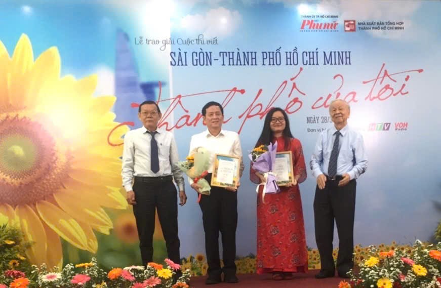 Báo 'Phụ Nữ TP.HCM' trao giải cuộc thi viết 'Thành phố của tôi'- Ảnh 3. Báo 'Phụ Nữ TP.HCM' trao giải cuộc thi viết 'Thành phố của tôi'- Ảnh 3.
