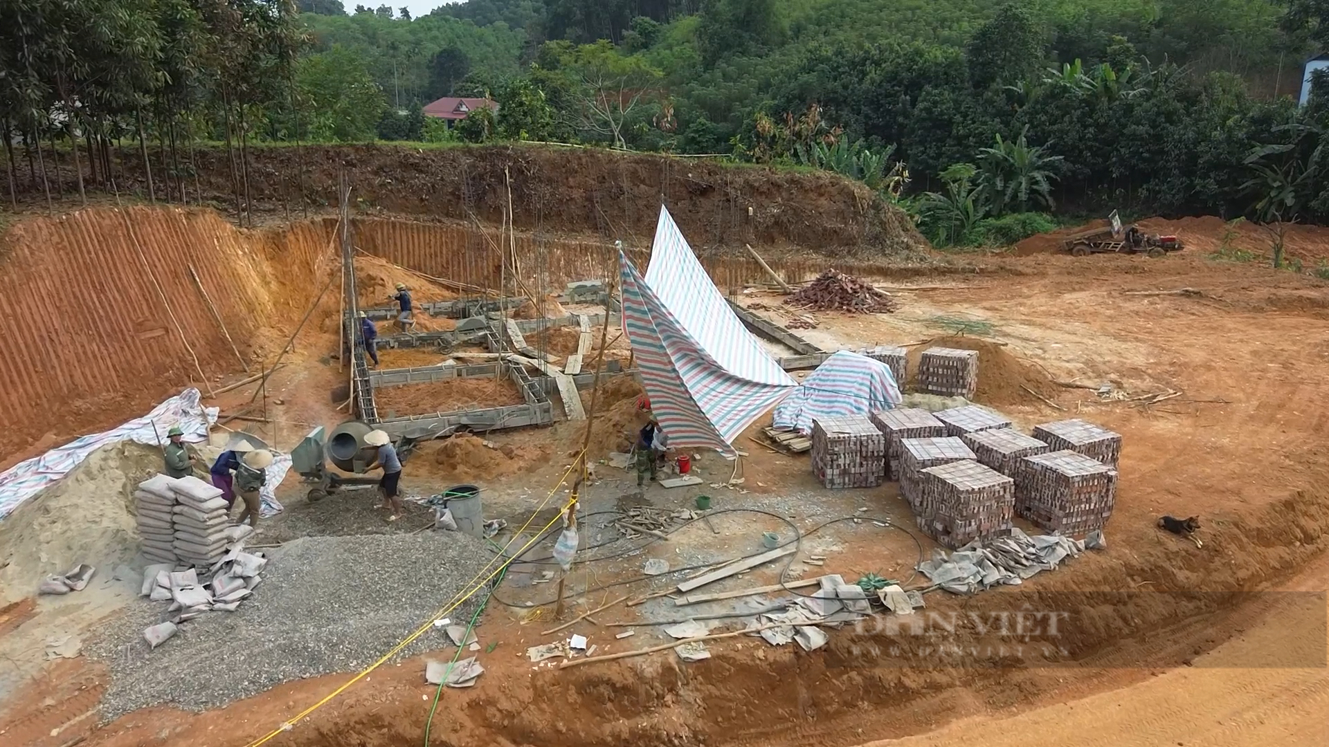 Huy động các nguồn lực huyện Yên Bình (tỉnh Yên Bái) phấn đấu xóa nhà tạm, nhà dột nát trước 30/6- Ảnh 5. Huy động các nguồn lực huyện Yên Bình (tỉnh Yên Bái) phấn đấu xóa nhà tạm, nhà dột nát trước 30/6- Ảnh 5.