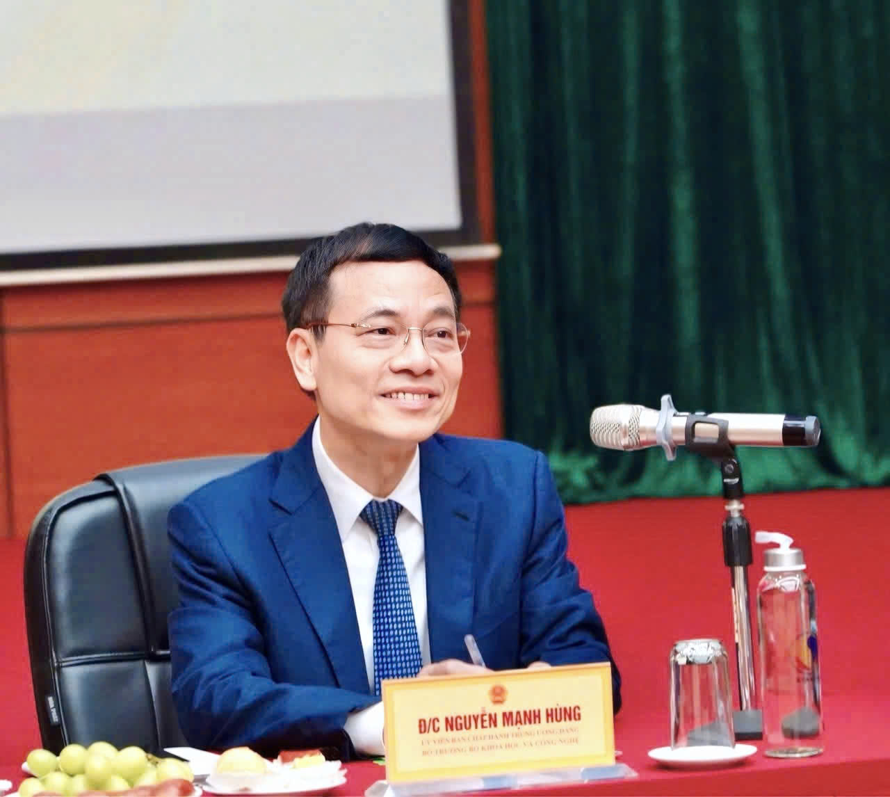 Bộ trưởng Nguyễn Mạnh Hùng: Thành công phải bắt đầu từ việc nhỏ - Ảnh 4.