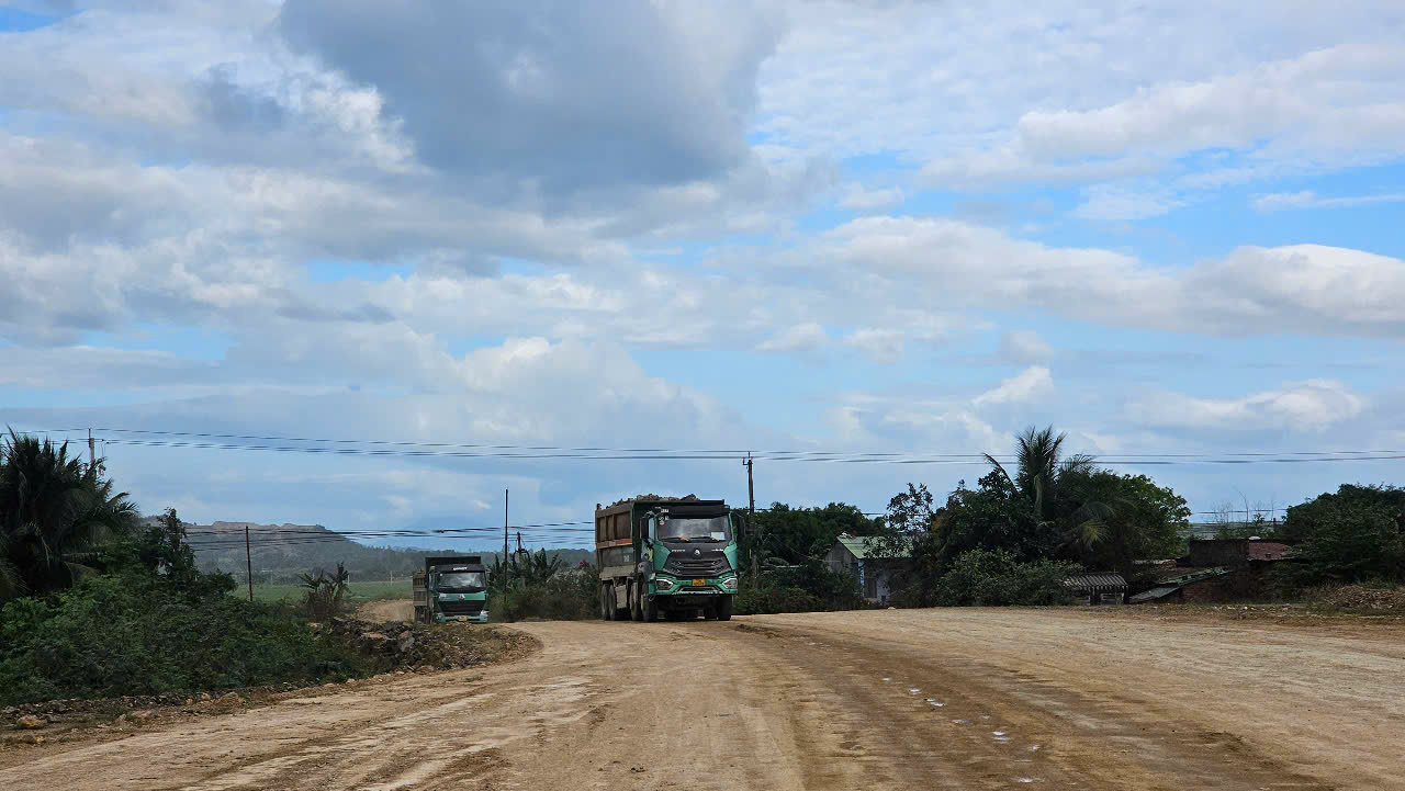 Cao tốc Khánh Hòa - Buôn Ma Thuột: Vượt khó, chạy đua tiến độ- Ảnh 3. Cao tốc Khánh Hòa - Buôn Ma Thuột: Vượt khó, chạy đua tiến độ- Ảnh 3.