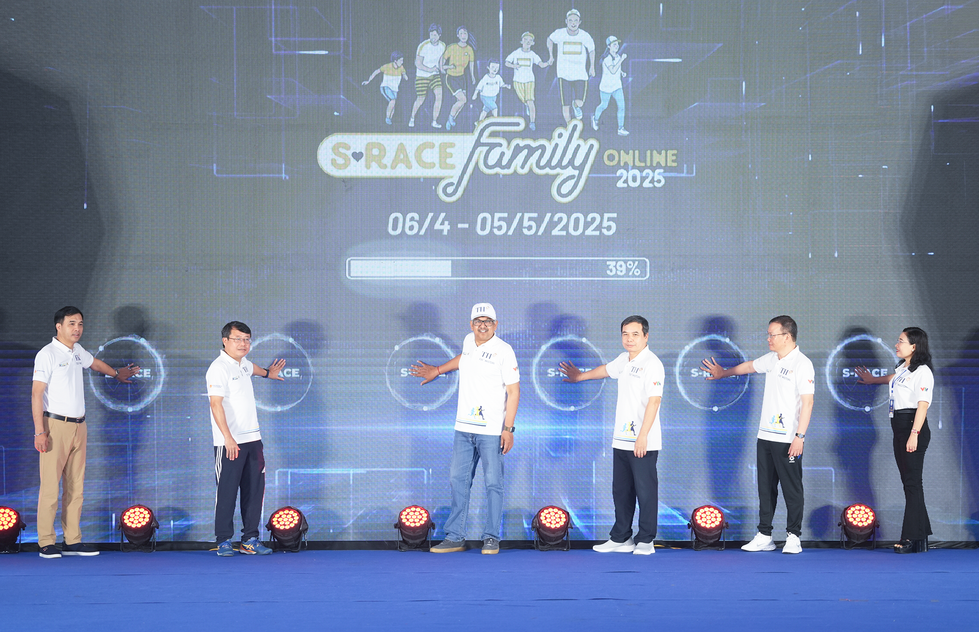 S-Race Hà Tĩnh 2025: Cầu nối yêu thương gia đình- Ảnh 3. S-Race Hà Tĩnh 2025: Cầu nối yêu thương gia đình- Ảnh 3.