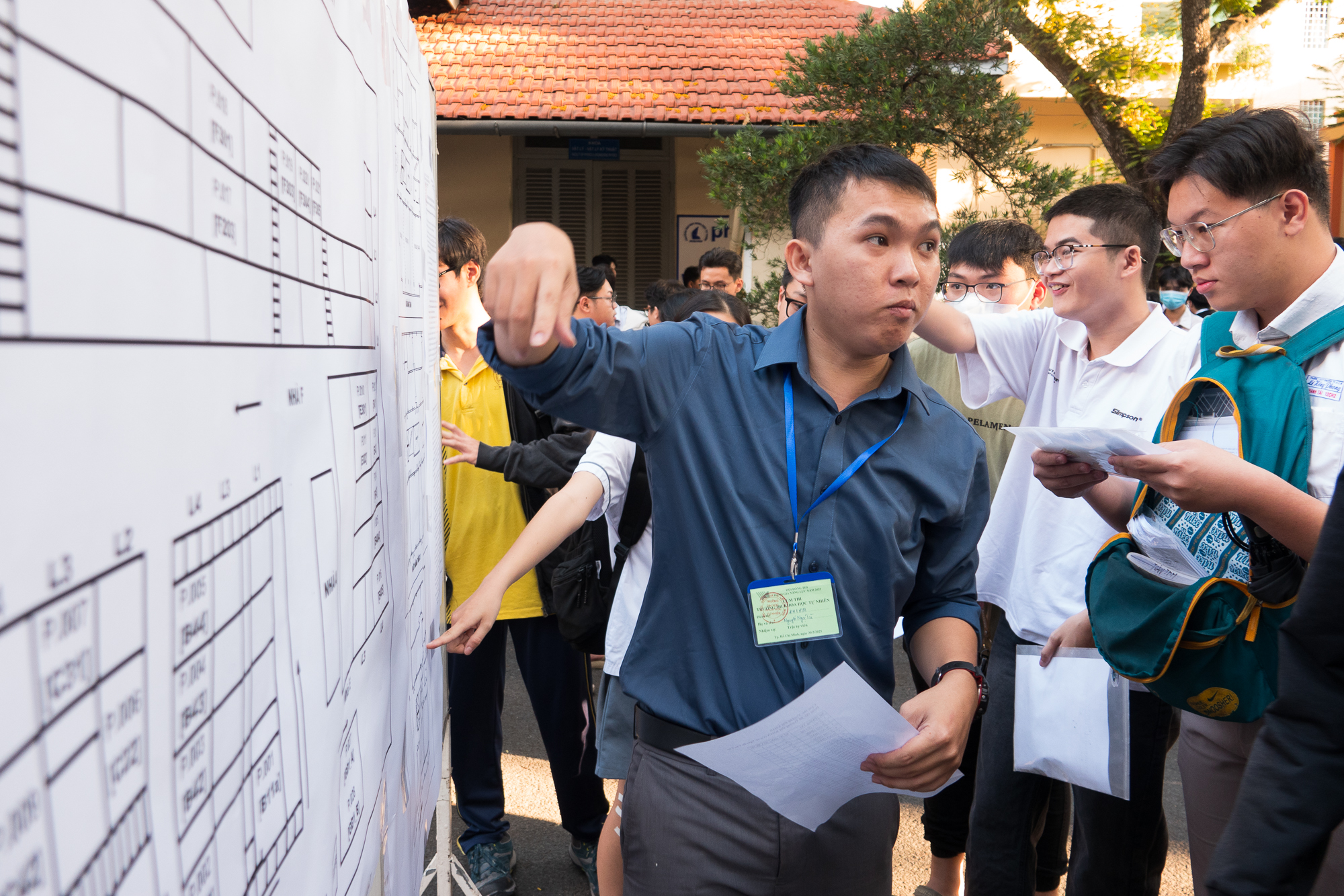 Thí sinh ôn kiến thức cấp 1, cấp 2 để thi đánh giá năng lực vào ĐH - Ảnh 2.