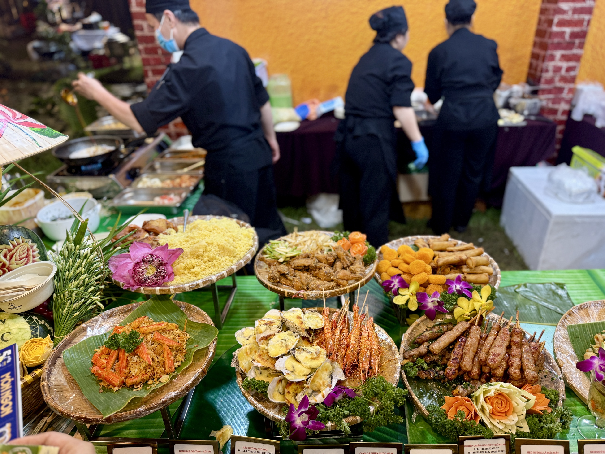 Món ngon 5 sao giá rẻ bất ngờ ở lễ hội ẩm thực hoành tráng nhất Việt Nam- Ảnh 2.